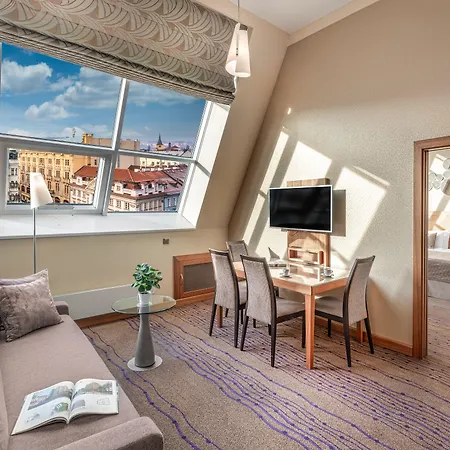 Crown Palace By Adrez Aparthotel Praga