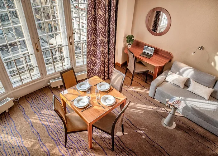 Crown Palace By Adrez Aparthotel 4*