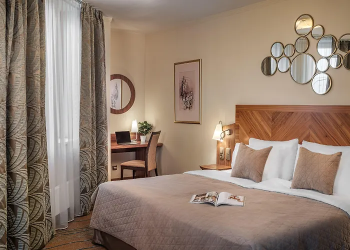 Aparthotel Crown Palace By Adrez 4*