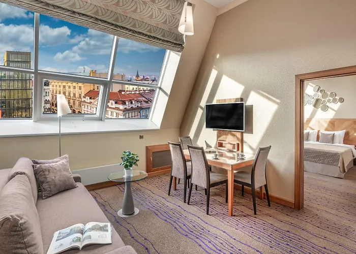 Crown Palace By Adrez Aparthotel Praha
