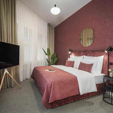 Crown Palace By Adrez Aparthotel Prague