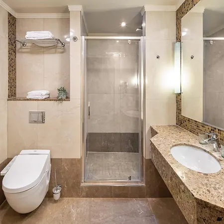 Crown Palace By Adrez Hotel apartamentowy