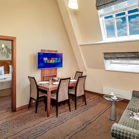 Crown Palace By Adrez Hotel apartamentowy